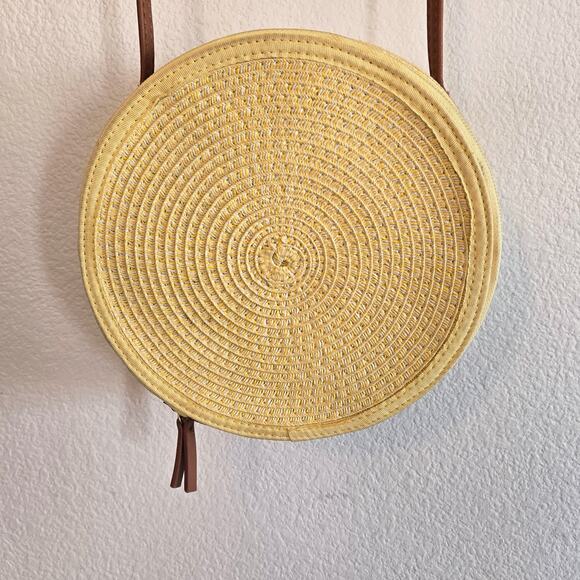One Size – Express Yellow Woven Circular Mini Bag (2019) - Picture 2 of 5